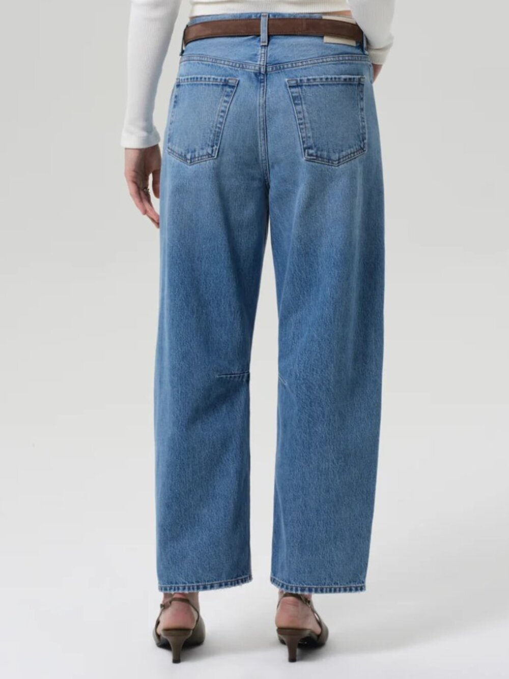 NWOT $268 CITIZENS OF HUMANITY MIRO RELAXED JEANS IN MED BLUE #2 SIZE W27 - Picture 2 of 12